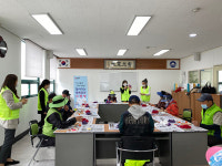 회현동지사협, 어르신 공예체험방 운영