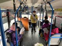 송철주 거창 신원면장， 버스 일일 도우미로 예방활동