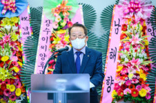노인지회를 바꾸는 새로운 열정 갖출 것
