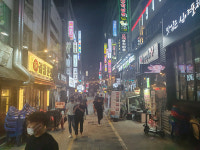 김해 거리두기 3단계 하향 첫날 상가 활기
