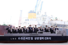 거제 온 대통령 1등 조선강국 만들 것