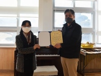 양보초, 이안 오케스트라 김하균 지휘자에게 감사장 전달