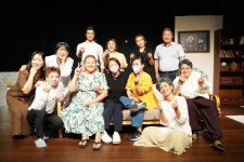 무대서 관객과 호흡 아마추어 배우의 열정