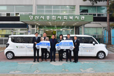 국제로타리 3721지구 12개 클럽， 차량 2대 기증
