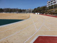 친환경 `마사토 운동장`서 아이들 건강은 더 단단해져요