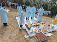 사천 안점산 봉수대에서 면민 안녕 소망 3색 연기 올리다