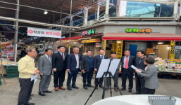 도의회 지역경제연구회 김해 등 전통시장 방문