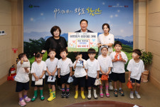 함안 큰 꿈 어린이집， 이웃 성금 50만원 기탁
