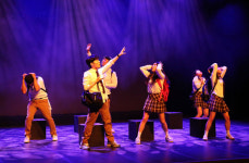 연극하는 청소년들 꿈의 무대 펼치다