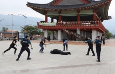 진해 `묻지마 흉기 난동` 모의대응 훈련