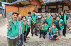 고성 하이면새마을협ㆍ부녀회， 우편함 달아주기