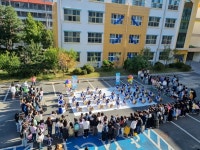 성주초, 가을로 물든 등굣길에 버스킹 공연을 즐겨요