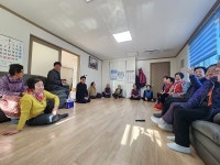 김진태 합천 묘산면장, 경로당 방문