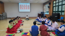 茶 마시며 생활 속 예의·도 느끼죠