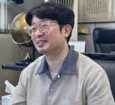 김해 준불연 알루미늄 제조 기업 세계 넘본다