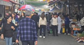 김해 전통시장 장날 인파 북적… 시장 활성화