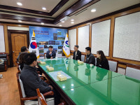 서호관 마산합포구청장, 수능 격려품 전달