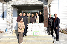 고성 거류면 용동마을, 백미 400㎏ 기탁
