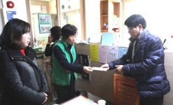 당진사랑 명예기자단, 7년간 복지시설 방문해 위문품 전달