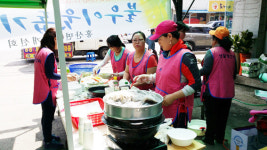 홍산면생활개선회, 사랑의 국수 바자회