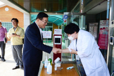 김석환 홍성군수, 메르스 관련 종사자 위로 방문