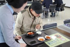한국도로公 속리산휴게소, 명품 콩으로 만든 해물순두부 국민 평가 실시