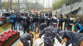 불법 노점행위 행정대집행 마찰
