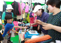 즐거운 보물찾기… 탄방 프리마켓 성황