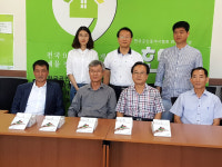 부동산중개업소 작은 시정 홍보관 부동산 상식과 시정소식이 쏙쏙