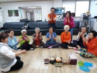계룡시새마을부녀회, 자연마을 노인정 밑반찬 봉사