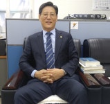 충성! 유성구민에게 이 한목숨 바치겠습니다