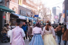 역사 공부하고 트레킹도 즐기고… 새봄맞이 여행길 5선