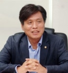 국회도서관, 유성 작은도서관에 도서 500권 기증