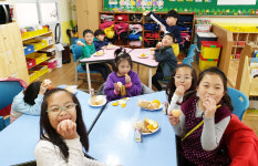 서산시, 초등돌봄교실에 과일간식 지원