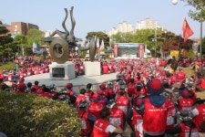 한화토탈노조, 서산 중심가서 대규모 집회… 시민들 볼멘소리