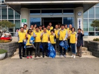 아산 둔포면주민자치위원회, 가족걷기대회 대비 대청소