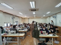 아산시평생학습관, 임시휴관 강의실서 면 마스크 제작