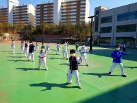 천안 태권도장, 코로나19 극복 야외수업 눈길