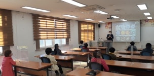 서천교육청 서천도서관, 어르신 특강 「행복을 만들어가는 노년의 삶」 운영