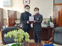 김관형 유성구의원, 주민 감사패 받아