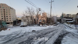 충주시, 늦장 제설작업 주민 불편 가중