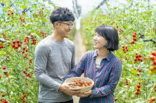 딸바보 농장, 젊은 귀농 부부