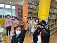 부여 규암초, 인문 소양 도서관 주간 운영