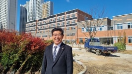 [포토] 충남도의회 오인철 의원, 다음달 개교 천안가람초 점검