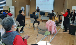 부여재능기부예술단, 신바람노래교실 재능기부 봉사 열어