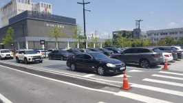 대전 현대아울렛 오픈 2주차... 고객 유치 이상 無, 주차 문제는 여전