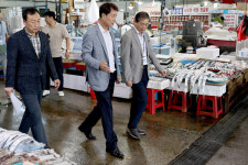 이상래 대전시의장, 노은·오정 농수산물 도매시장 위생 점검