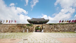 서산시, 하반기 해미읍성 정례 직거래장터 개장