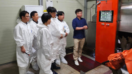 농촌진흥청장, 서산시 한국형 로봇착유기 시범농가 현장 방문