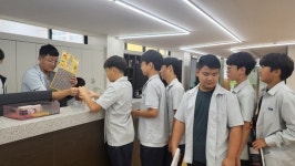 서산중, 2023학년도 솔빛도서관 독서의 달 행사 진행
